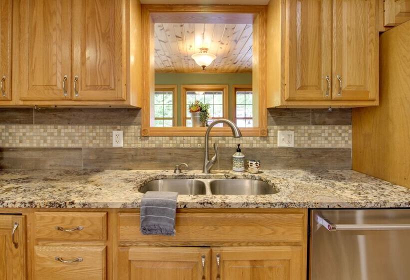 Cozy Frazee Lake Home W/ Hot Tub & Fire Pit!