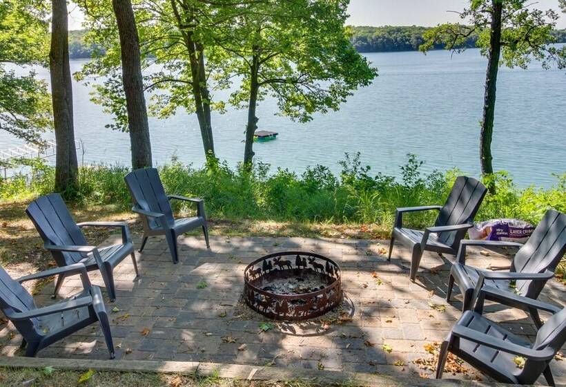 Cozy Frazee Lake Home W/ Hot Tub & Fire Pit!