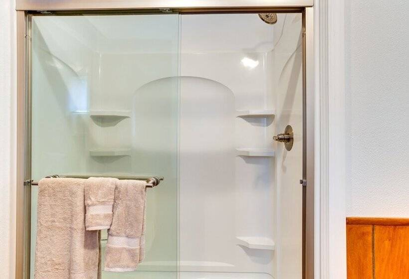 Cozy Oklahoma Retreat W/ Patio, Fire Pit & Grill!