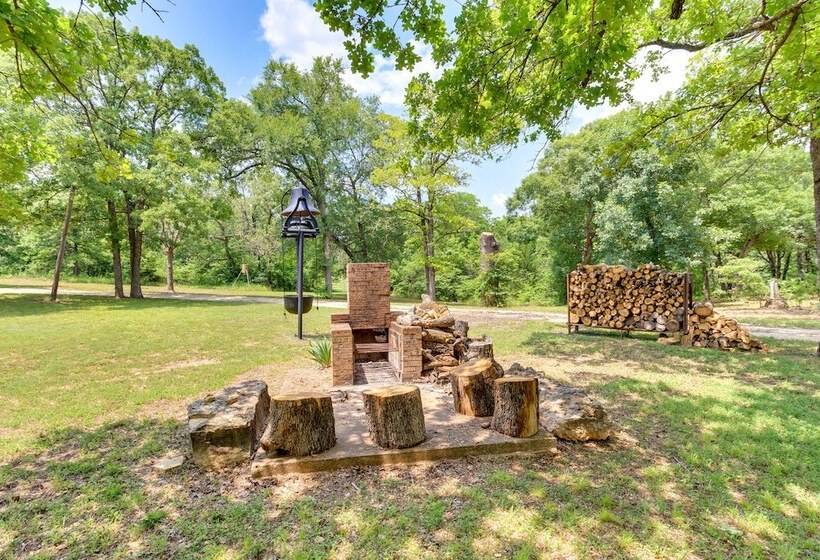Cozy Oklahoma Retreat W/ Patio, Fire Pit & Grill!