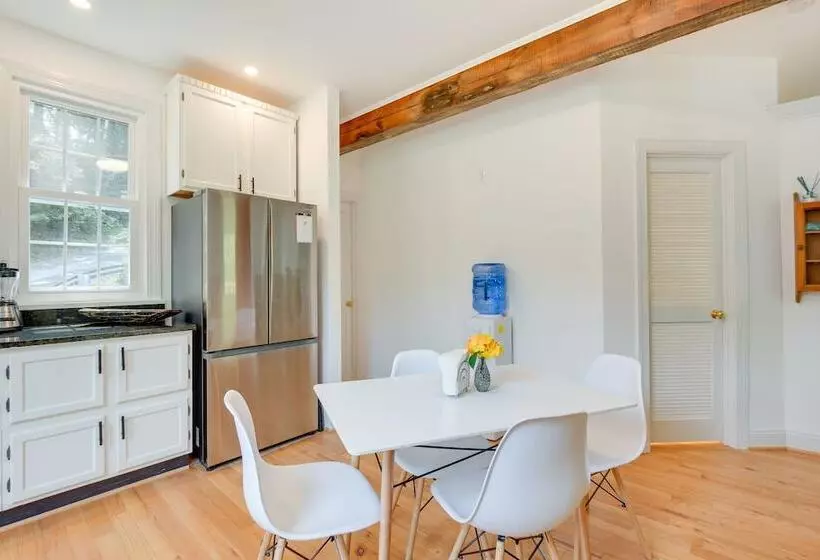 Family Friendly Chesapeake Beach House With Deck!