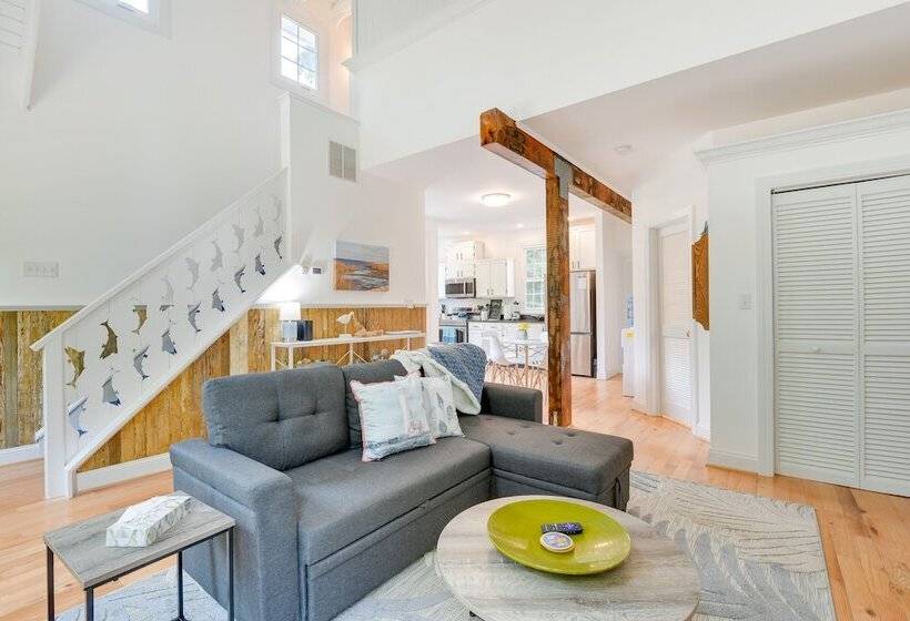 Family Friendly Chesapeake Beach House With Deck!