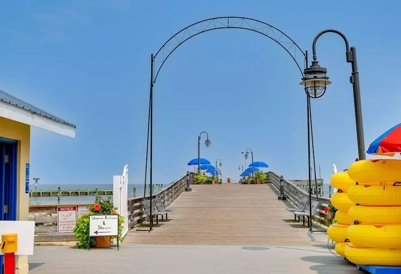 Family Friendly Chesapeake Beach House With Deck!
