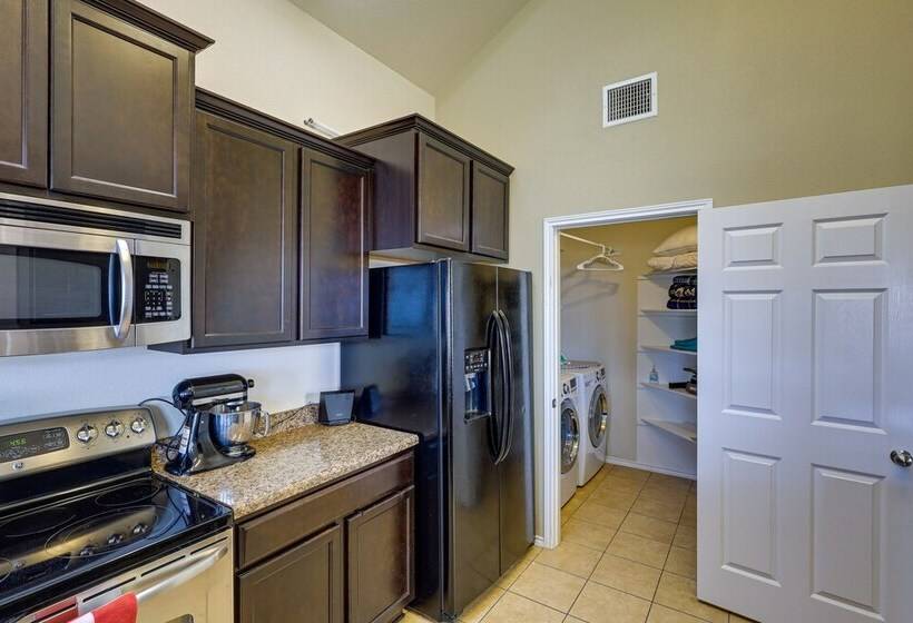 Family Friendly Killeen Home W/ Covered Patio!