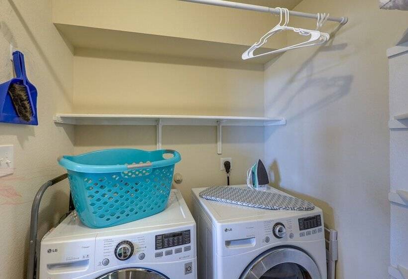 Family Friendly Killeen Home W/ Covered Patio!