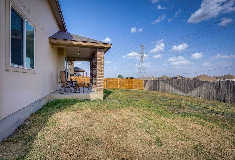 Family Friendly Killeen Home W/ Covered Patio!