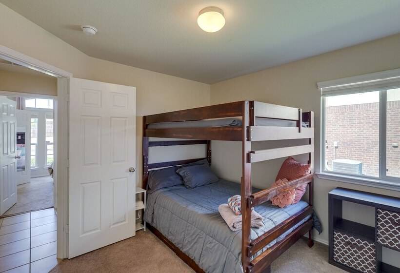 Family Friendly Killeen Home W/ Covered Patio!