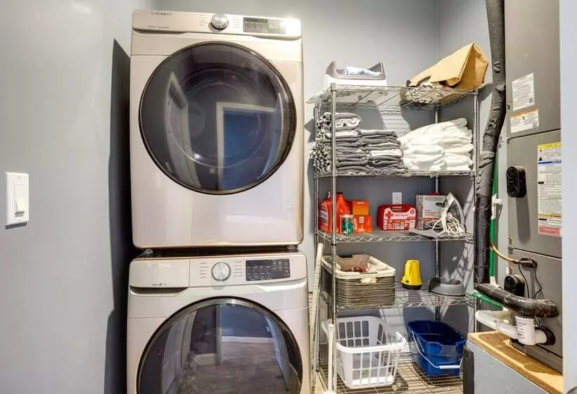 Florida Gem: Saltwater Pool By Beaches & Kayaking!