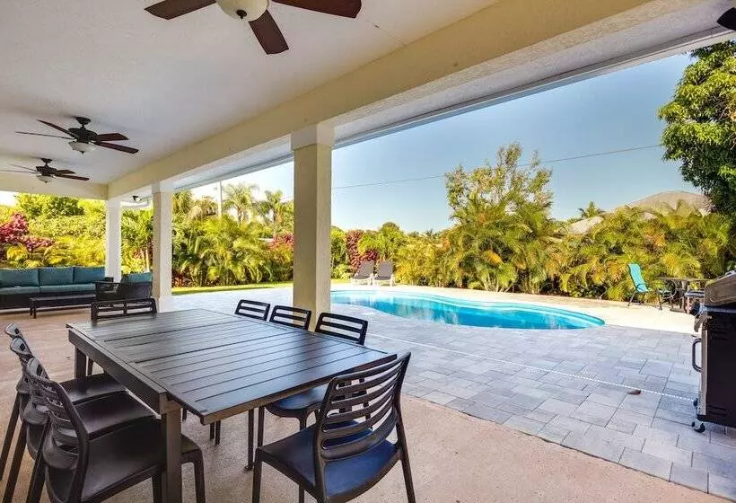 Florida Gem: Saltwater Pool By Beaches & Kayaking!