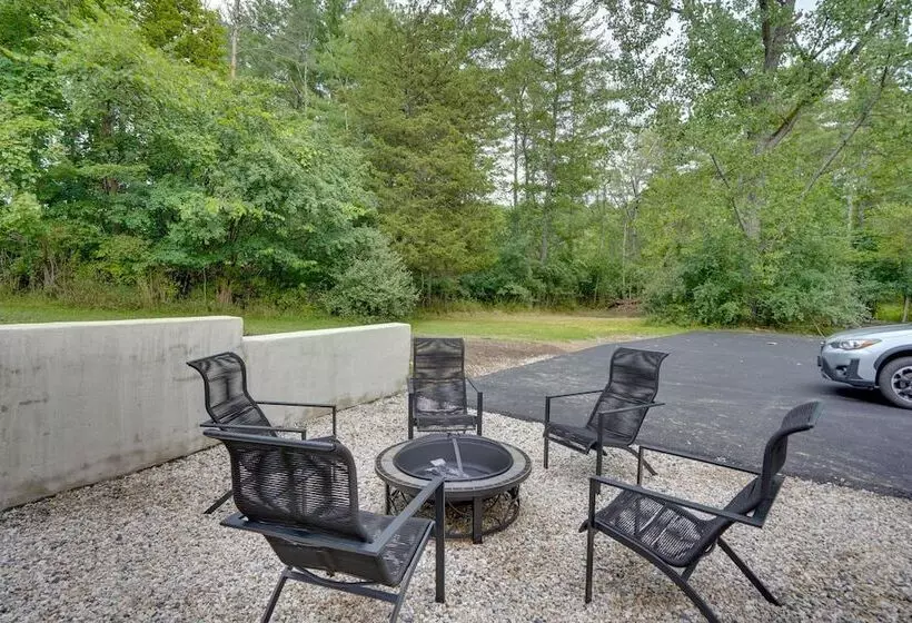 Hot Tub, Fire Pit: Pet Friendly Freehold Home!