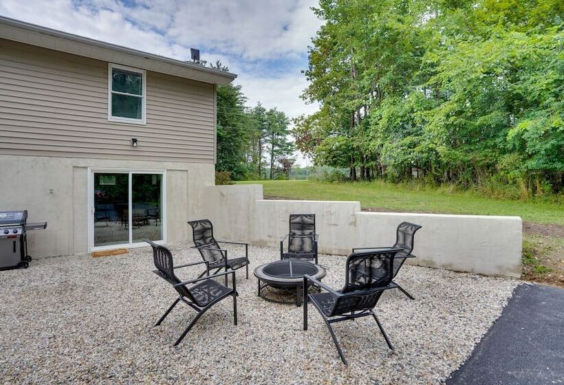 Hot Tub, Fire Pit: Pet Friendly Freehold Home!