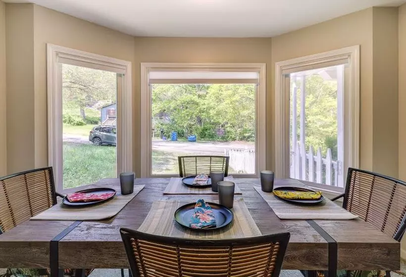 Gary Cottage W/ Outdoor Dining Areas   Near Beach!