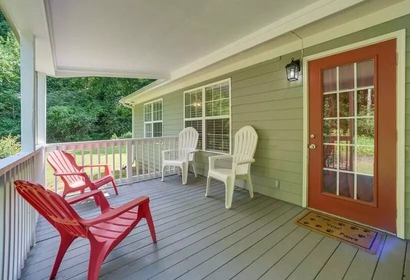 Guntersville Lake House: Dock & Boat Ramp Access!