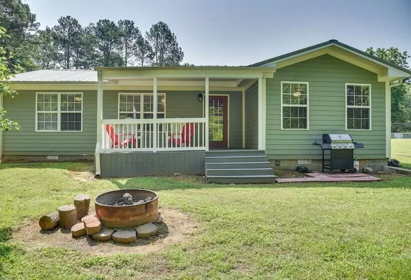 Guntersville Lake House: Dock & Boat Ramp Access!