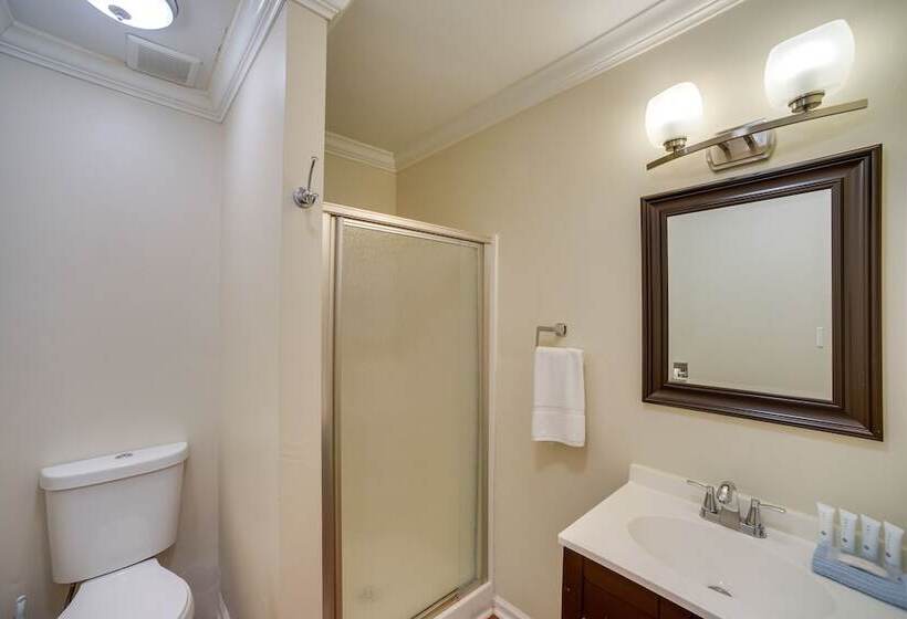 Guntersville Lake House: Dock & Boat Ramp Access!