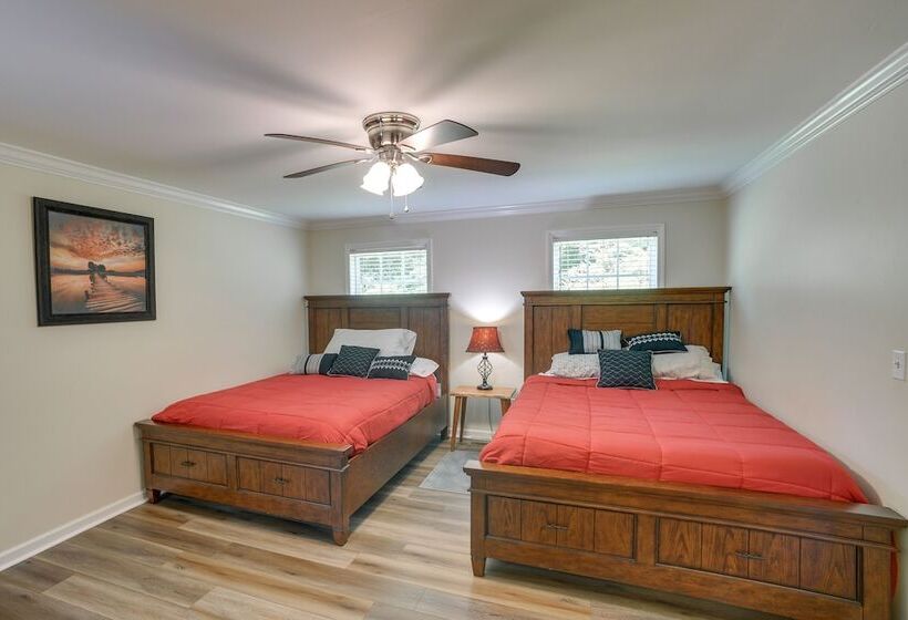 Guntersville Lake House: Dock & Boat Ramp Access!