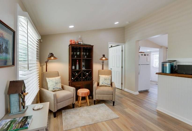 Harpers Ferry Home W/ Private Pool & Hot Tub!