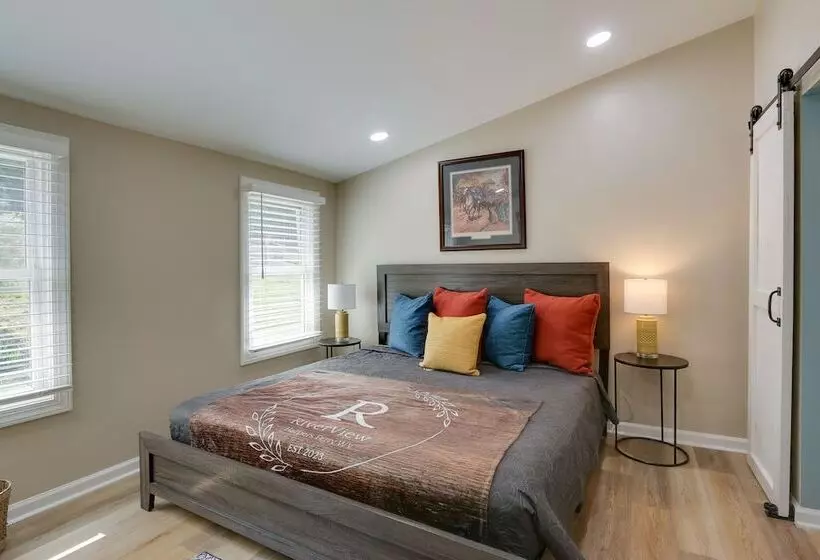 Harpers Ferry Home W/ Private Pool & Hot Tub!