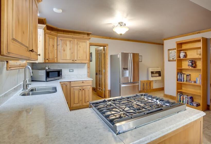 Hill City Haven ~ 23 Mi To Rapid City!