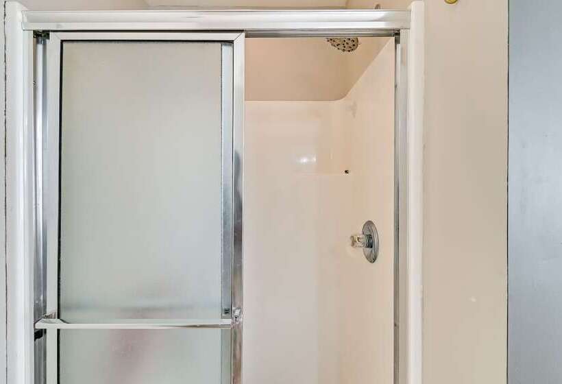 Hope Mills Family Home W/ Huge Backyard!