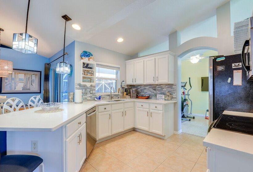 Jensen Beach Home W/ Heated Pool!
