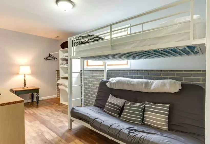 Fire Pit & Dock: Lake Of The Ozarks Retreat!