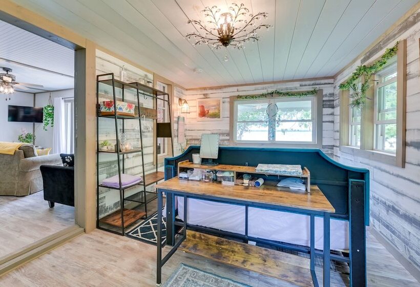 Lakefront Michigan Abode W/ Deck & Fire Pit!