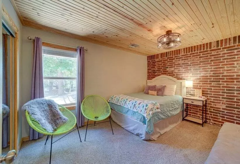 Lakefront Paradise In Eucha: Boat Dock, Fire Pit!