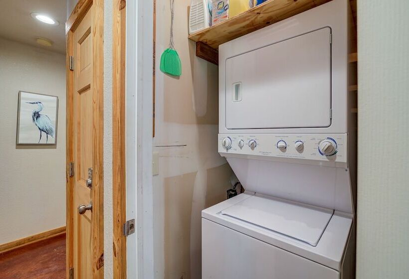 Lakefront Paradise In Eucha: Boat Dock, Fire Pit!