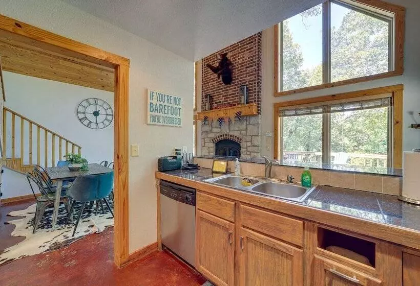 Lakefront Paradise In Eucha: Boat Dock, Fire Pit!