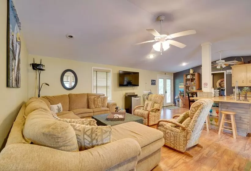 Lakefront Spring City Retreat W/ Boat Dock!