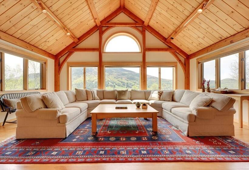 Luxury Vermont Vacation Rental: Private Hot Tub!