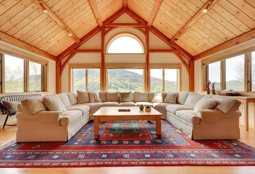 Luxury Vermont Vacation Rental: Private Hot Tub!