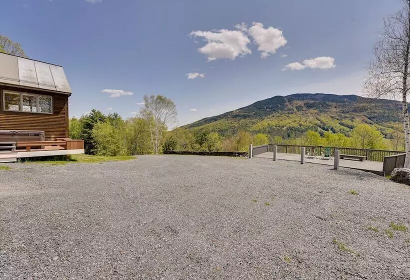 Luxury Vermont Vacation Rental: Private Hot Tub!