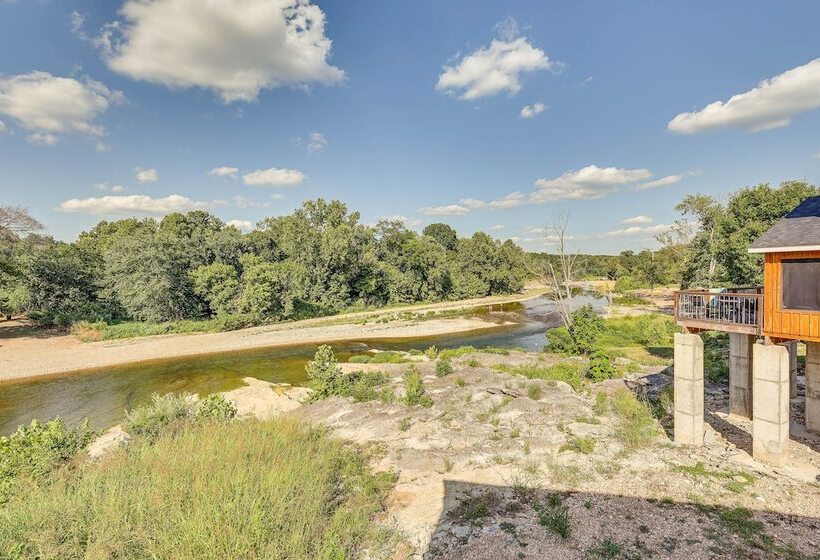 Magical Pineville Oasis: Gas Grill & Scenic Deck!