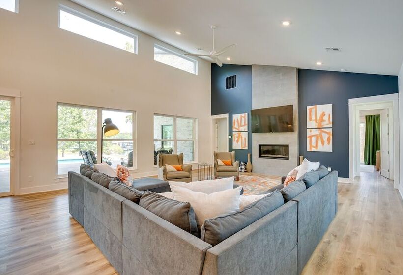 Pool, Hot Tub & Views: Malakoff Gem On Cedar Creek