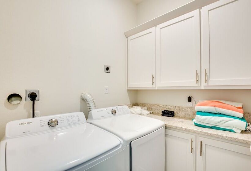 Pool, Hot Tub & Views: Malakoff Gem On Cedar Creek