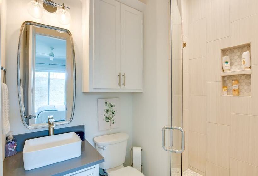 Pool, Hot Tub & Views: Malakoff Gem On Cedar Creek