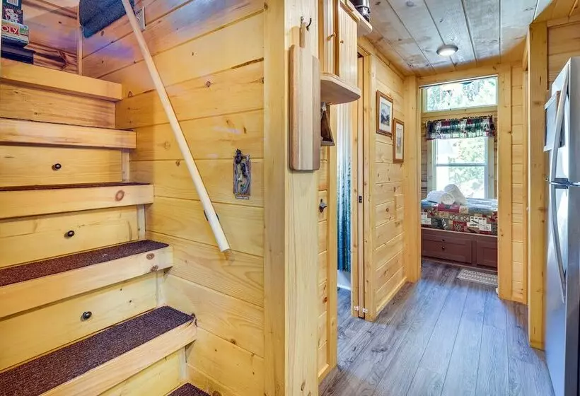 7 Mi To Lake Lure: Mill Spring Cabin W/ Hot Tub