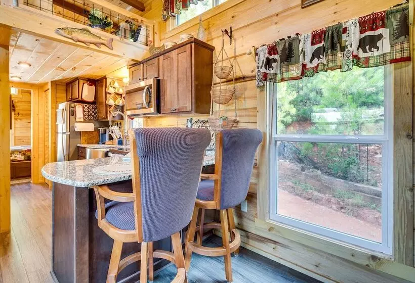7 Mi To Lake Lure: Mill Spring Cabin W/ Hot Tub