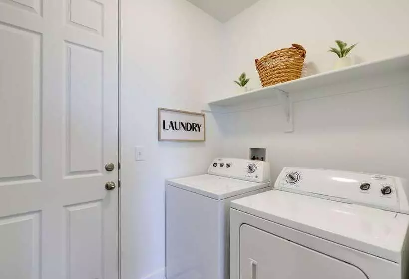 Modern Lake Point Home   1 Mi To Great Salt Lake!