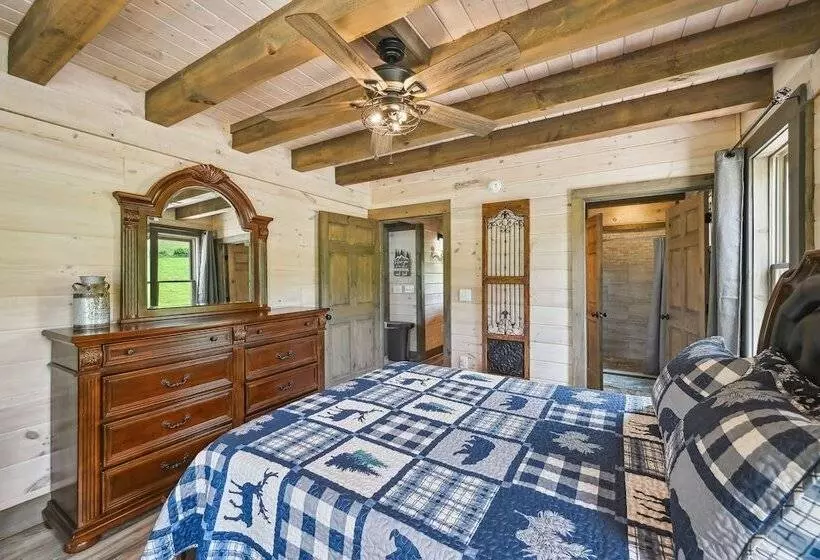 Modern Willis Cabin Retreat: 24 Acre Working Farm!