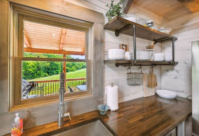 Modern Willis Cabin Retreat: 24 Acre Working Farm!