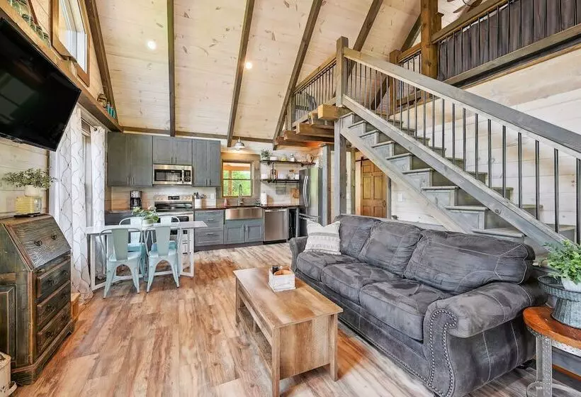 Modern Willis Cabin Retreat: 24 Acre Working Farm!