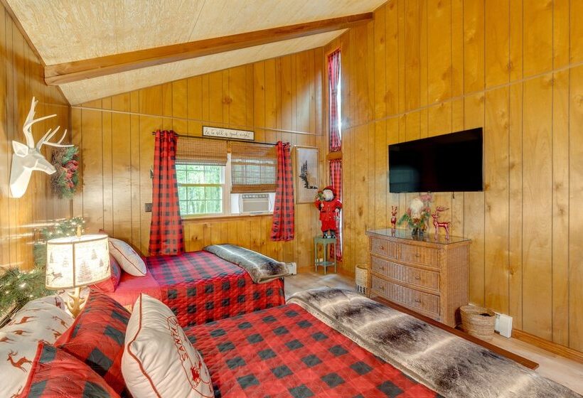 Papa S Christmas Cabin In Gouldsboro W/ Deck!