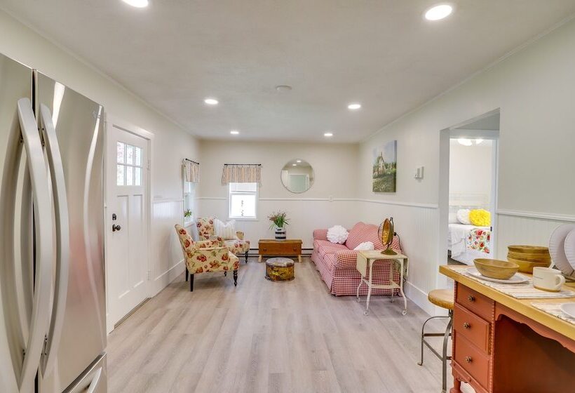 2 Mi To Hagar Beach: Charming Home W/ Fire Pit!