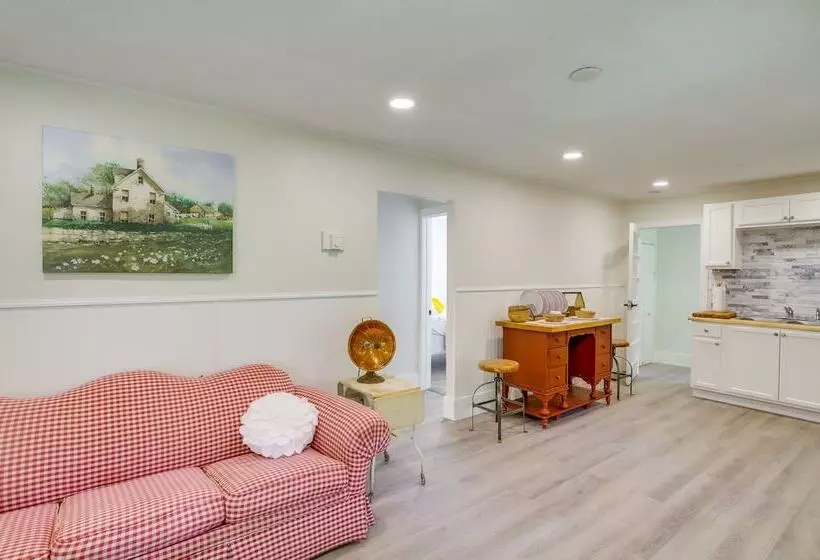 2 Mi To Hagar Beach: Charming Home W/ Fire Pit!