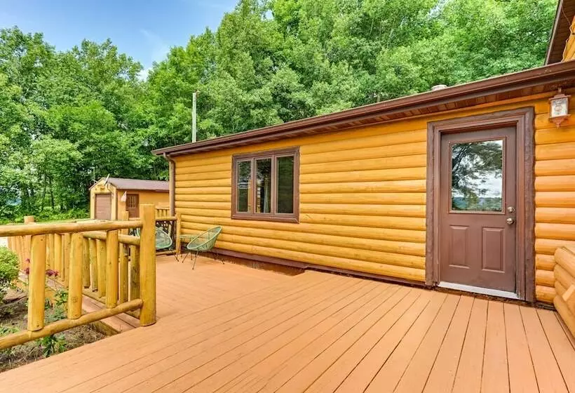 Pet Friendly Lyndon Station Cabin   Hike & Fish!