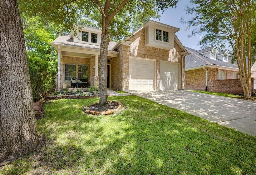 Pet Friendly Montgomery Retreat W/ Community Pool!