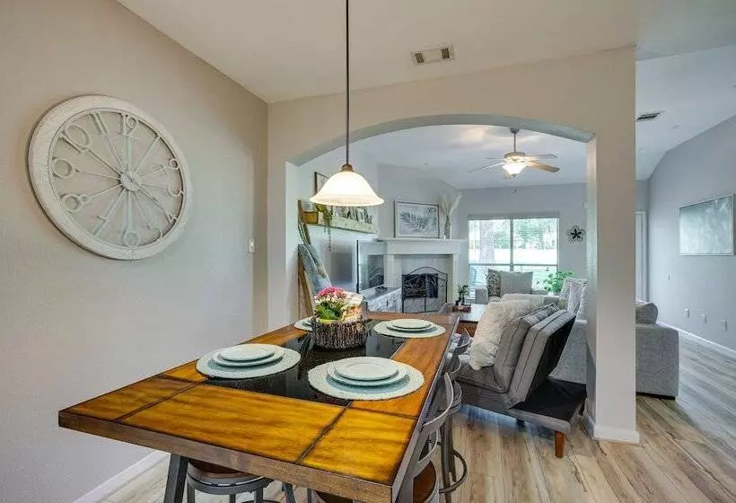 Pet Friendly Montgomery Retreat W/ Community Pool!